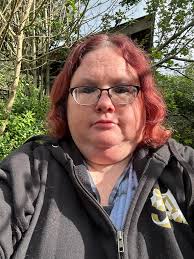 Me in the 90's VS today. Still goth till the end 💀