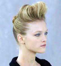 Rockabilly Hairstyle Retro Meets Rock N Roll Hairstyle Meets Retro Rockabilly Rockabilly Frisur Mittellange Haare Stylen Trendfrisuren