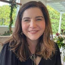 Sandra Burson's Instagram, Twitter & Facebook