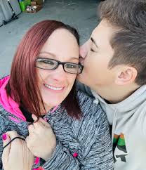 Hey y'all. I'm here to learn more about Austin. My girlfriend is in Texas  and I'm planning to join her. We're building a t-shirt store with some  awesome Austin items which I'll