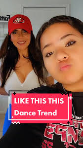 Another Easy Dance Trend 2023 🤗 #momanddaughterdances #dancestrendingnow  #viral #danceduos #bailesvirales😂😂 #dancechallenge #danca  #hispanicmomsoftiktok #rgvmom #fyp #thebouncedance