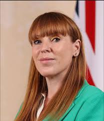 So Starmers saying all pensioners will be £475 better off under the triple  lock next April. How come, because we've just lost £300 🤔 Is he using  Diane Abbotts abacus again