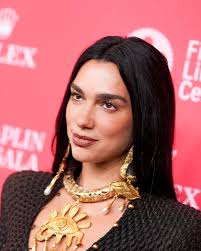 Showbiz Analysis with Bravo's Isabel Adrian