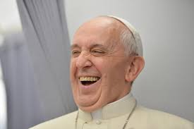 C'è il dubbio che le guerre servano per vendere armi. Senso Dell Umorismo E Santita Secondo Papa Francesco Vatican News