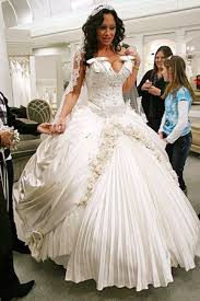 The Search For The Ugliest Wedding Dress Ever Created Belo Vestido De Noiva Vestidos De Noiva Pnina Tornai Vestido Casamento Civil