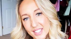 Jenny, 32 ans, apprend qu'elle est atteinte d'un cancer après avoir eu des  crampes à l'estomac lors d'une soirée: «Ils ont trouvé une tumeur de 9 cm»