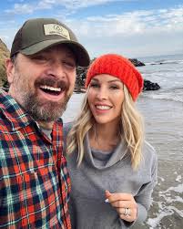 Happy New Year from the Lampreys!🥂✨May your 2020 kick 2019's ass!