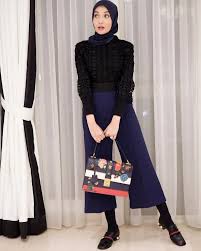 Ip адресът и потребителският ви агент се споделят с. Mau Dinner Tiru 6 Gaya Hijab Lcb Hingga Zaskia Sungkar Fashion Fimela Com