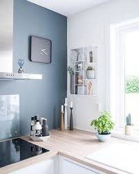 Una pared de ladrillo tiene suficiente encanto como para dejarla a la vista. Ventajas De Las Cocinas De Color Azul En Tu Hogar Uxban