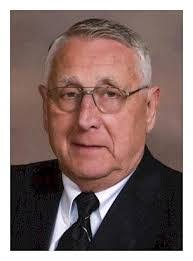 Bradley Trapp's Instagram, Twitter & Facebook