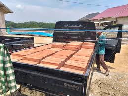 Material Batako dan Papan Kayu Tiba di Lokasi, Pengerjaan RTLH TMMD 127  Kodim 1417/Kendari Dikebut - Sumatera News