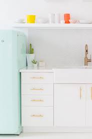 Classic… modern and stunning all at the same time. 17 White Kitchen Cabinet Ideas Paint Colors And Hardware For White Cabinetry