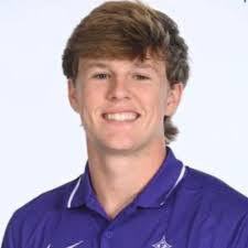 Ryan Earl's Instagram, Twitter & Facebook