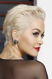 Rita Ora Short Hair Slicked Back Google Search Kapsels Voor Kort Haar Kort Haar Kapsels