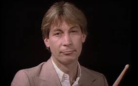 Charlie watts, drummer for the rolling stones, has died at 80. Lf6mkihakzojhm