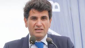 Démission du maire du havre à cause de photos de lui nu : Luc Lemonnier Le Maire Du Havre Dans La Tourmente Apres La Diffusion De Photos De Lui Entierement Nu Femme Actuelle Le Mag