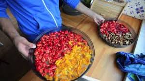 Mettete la pentola sul fuoco e portate ad ebollizione. Come Conservare Il Peperoncino Diavolopiccante