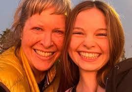 Lauren Boyer's Instagram, Twitter & Facebook