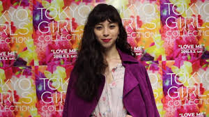 Her mother is japanese and her father british. Ayami Nakajo ä¸­æ¡ã‚ã‚„ã¿ Message At Tgc 16 A W Youtube