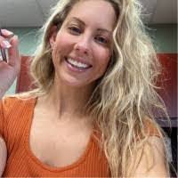 Karen Ehinger's Instagram, Twitter & Facebook