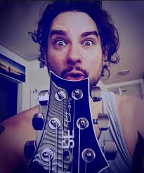 Back at it!! Still loving my signature fiddle. They are not in production  anymore but I'll always be thankful to have had a run of these. Having fun  with the dudes out