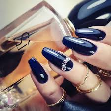 Tiffany blue nail design looks and feels like a whole new trend in our modern world. Elegant Navy Blue Nail Colors And Designs For A Super Elegant Look