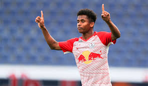 Adeyemi played as a youth for tsv forstenried, and at the age of eight he joined local bundesliga side fc bayern münchen in 2010. Fc Liefering Talent Karim Adeyemi Auf Guardian Liste Der 60 Besten Talente 2019