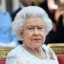 He will be named king one day after the queen's death after his siblings. Queen Elizabeth Traurige Einsamkeitsprobe Steht Bevor Brigitte De