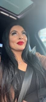 Margo Pierson's Instagram, Twitter & Facebook