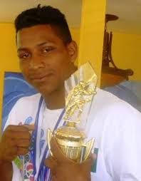 Bluefields campeón nacional en boxeo juvenil · Costeños celebran victoria  de joven boxeador que se impuso ante 8 púgiles y representara a Nicaragua  en los juegos deportivos centroamericanos. La población de Bluefields,