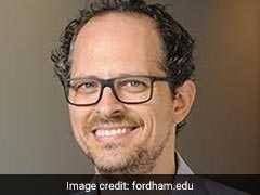 Professor Finds Forgotten Apple Computer, Takes Twitter Down Memory Lane