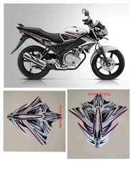 Cara pasang sticker striping variasi motor yamaha vixion #carapasangstripingvariasivixion stripingvixionterbaru #carapasangskotletputihtransparan #skotletaer. Stiker Sticker Striping Lis Body Vixion Old 2012 Putih Hitam Standar Lazada Indonesia