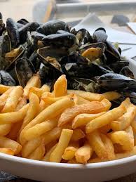 Le Bateau Ivre Saint Pierre Quiberon 9 Place Saint Ivy Restaurant Avis Numero De Telephone Photos Tripadvisor
