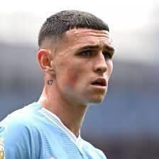 Today's session was highlighted by a visit from Chris Hilder, who enjoyed  it so much that he wants to join us again