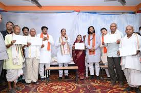 मुख्यमंत्री श्री विष्णु देव साय ने आज सुशासन तिहार के तहत आरंग विकासखण्ड के  ग्राम कोसरंगी पहुंचकर ग्रामीण विकास और जनकल्याणकारी योजनाओं ...