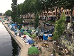 أزمة السكن تشرد العديد من اللاجئين في فرنسا مهاجر نيوز