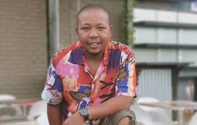 Actor Presley Chweneyagae dragged for reportedly owing R58 000 %