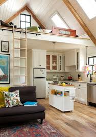 Pin By Candy Frolick On Cabin Pictures Tiny House Living Tiny Cottage Small Spaces