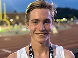 Isaac Ewing's Instagram, Twitter & Facebook