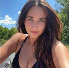 Marlene Sack's Instagram, Twitter & Facebook