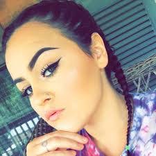 Cierra Roberts's Instagram, Twitter & Facebook