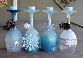 Floating candles are added for the final touch. Grab Bag Only Winter Wonderland Wine Glasses Candle Holder 1 Ea Weinglaser Weihnachten Bastelideen Weihnachtsideen