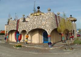 Paintings, prints & architectural mediums all discover friedensreich hundertwasser at the kunsthauswien, which houses the only permanent. Markthalle Altenrhein 1998 2001 Staad Schweiz Hundertwasser Alte Architektur Antike Architektur