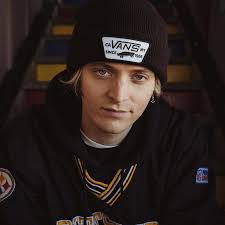 Jacob Colvin's Instagram, Twitter & Facebook