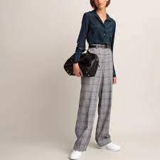 Notre mannequin porte une taille 36 et mesure 1,73 m. Pin Auf Wish List