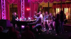 Check out the top 40 piano bar songs. Dueling Piano Bars 101 Popular Songs For Piano To Request