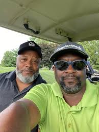 Navy beats army in golf game