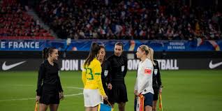 Buts pour la france : Coronavirus Tournoi De France France Pays Bas Et Bresil Canada A Huis Clos