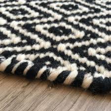 Tapis noir et blanc 63x91po. Tapis En Laine Mic Mac Noir Et Blanc Par Angelo