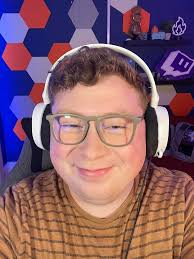 Hey y'all I'm Buugz, I'm trying to start my streaming back up since I have  moved and I'm using what I got at the moment to make it happen. I'm trying  to